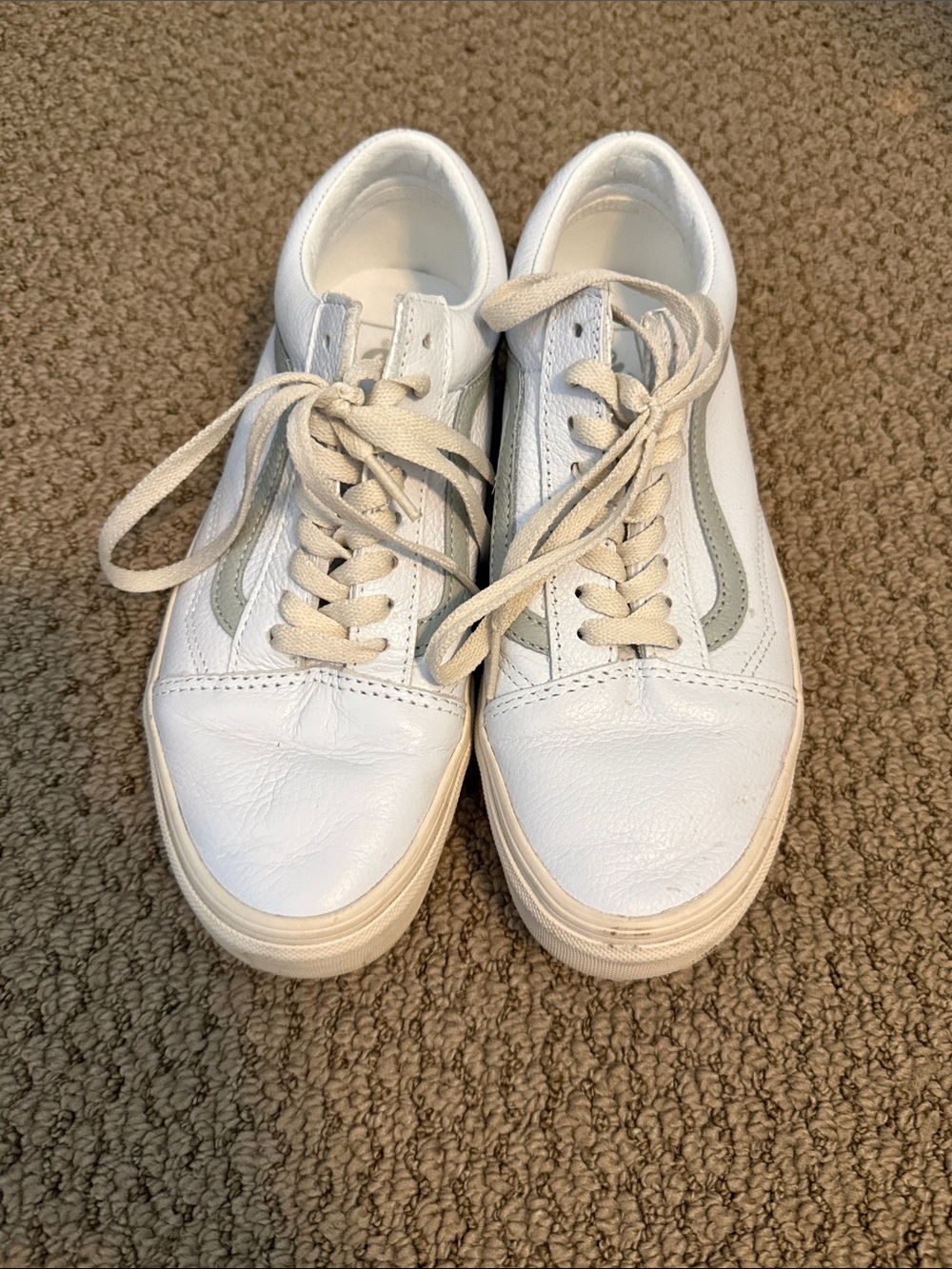 Vans White Leather Low-Top Sneakers with Light Gray Stripe